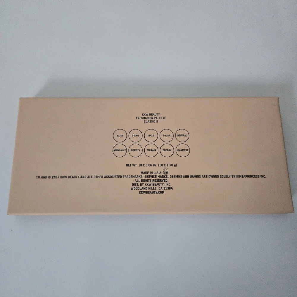 KKW Beauty Classic 2 Eyeshadow Palette - Picture 3 of 6